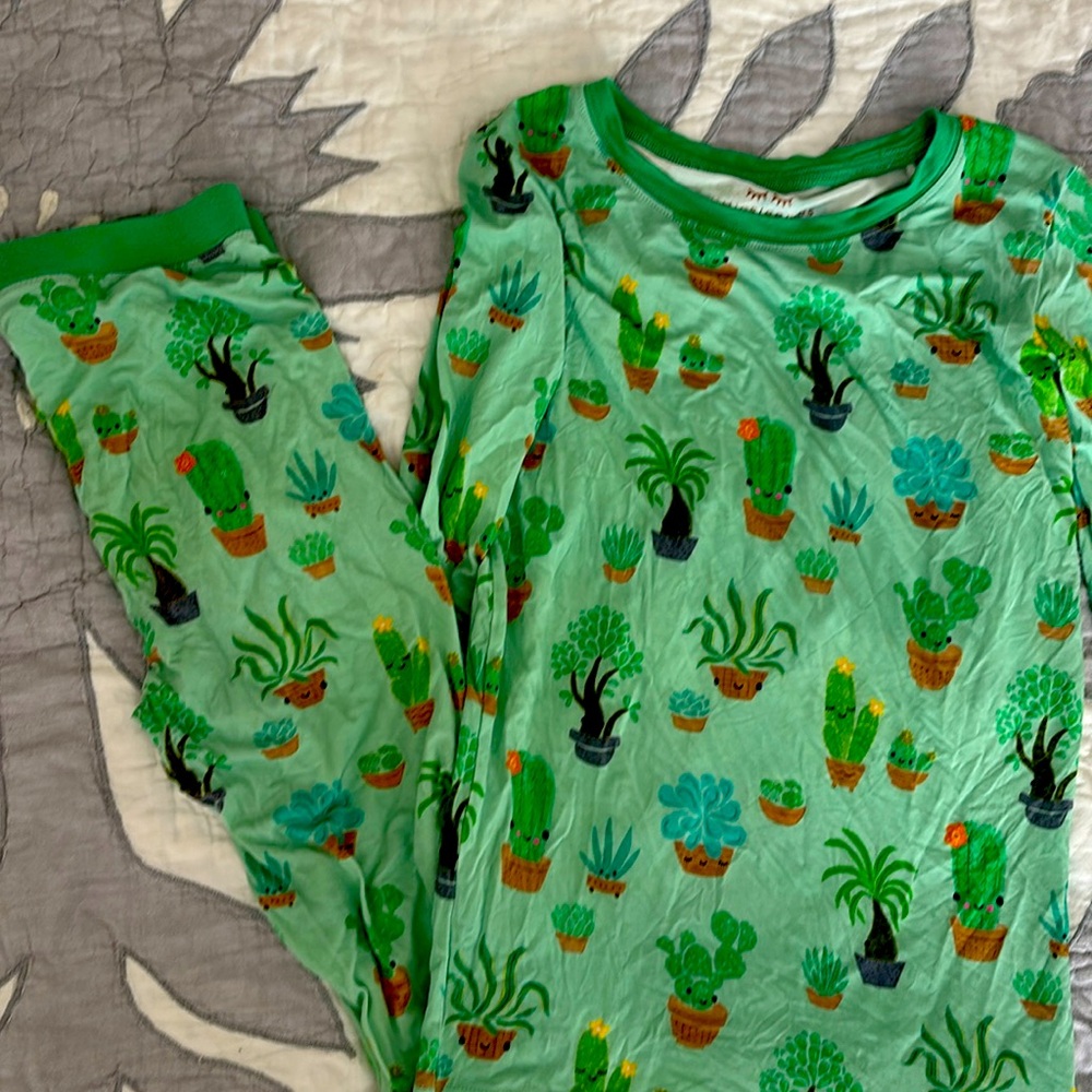 Little Sleepies 🌿🌱 limited edition pajama set